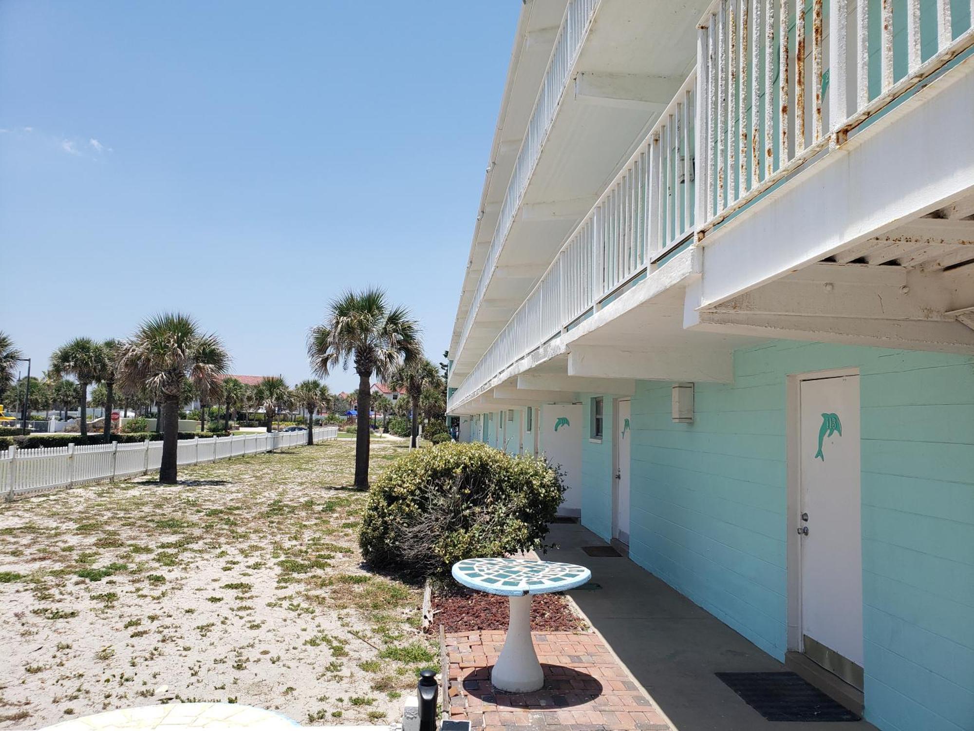 Seascape - Shores Hotel Daytona Beach